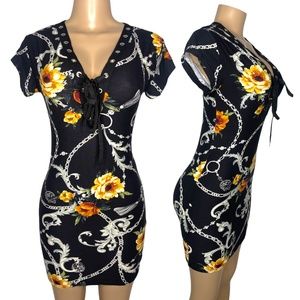 NWT Black Floral Bodycom Women Short Dress Size S/M Stretchy Casual Mini Dress